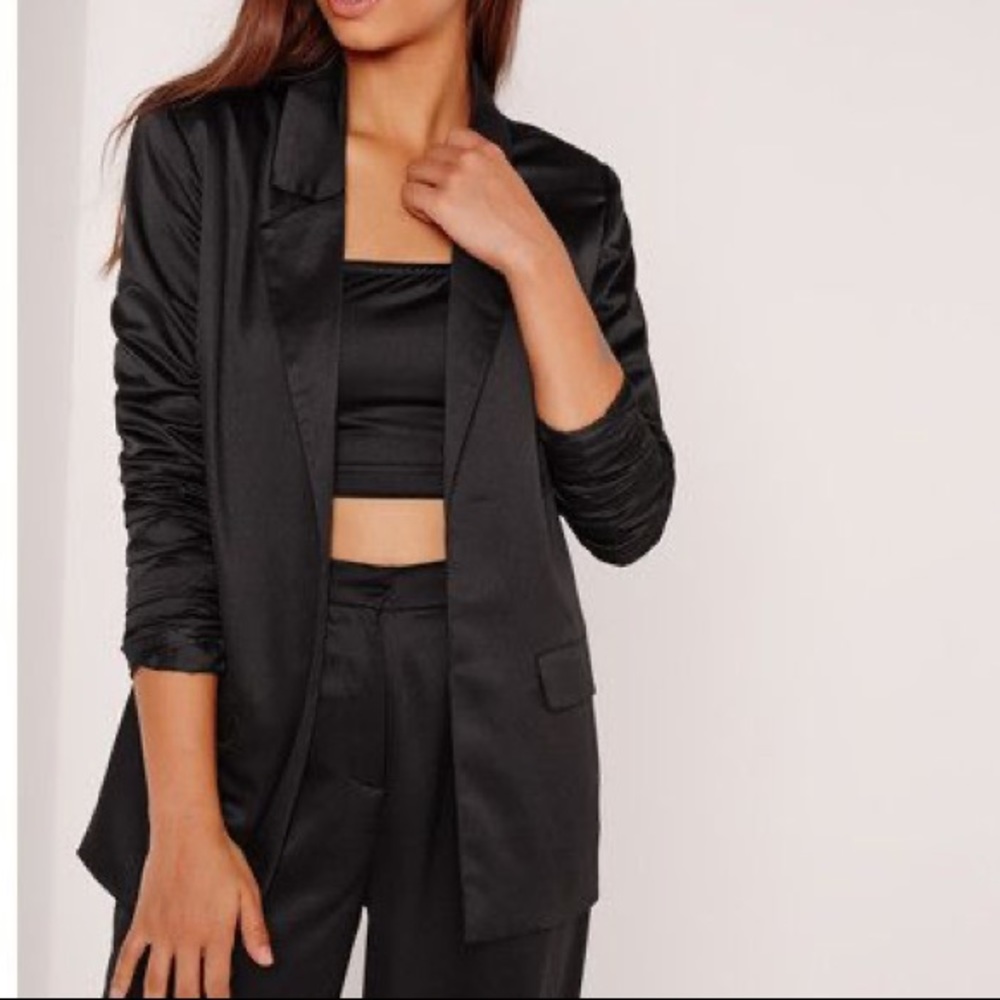 Missguided black Satin Long Blazer Large (12)
